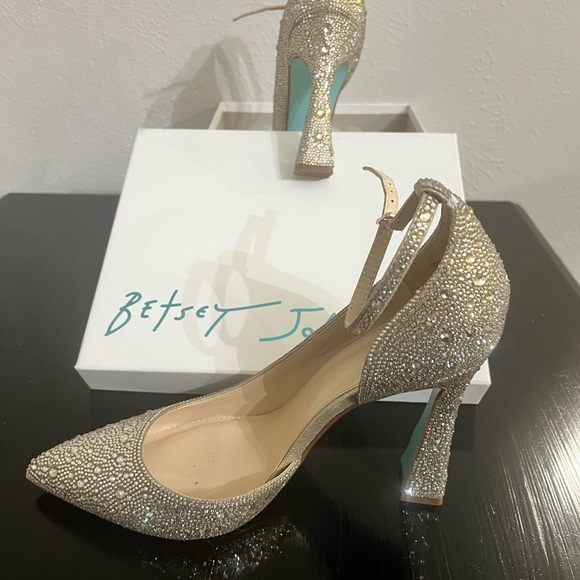 Betsey Johnson gold strap heels - Picture 3 of 5